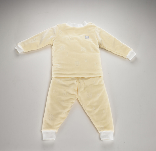 卓?jī)簩殞毤玳_(kāi)套裝