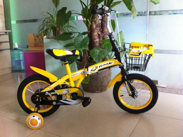 機(jī)器貓騎士黃自行車