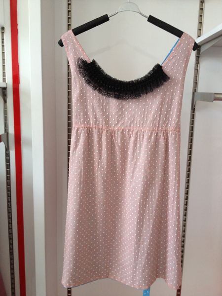 ��+����ݗ�������ɫ