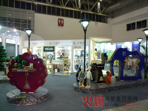 �V��Ӣ�ۼ��F(tu��n)�y��������Ʒ������2013CHIC����������