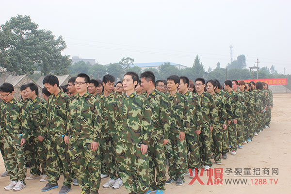 �𱬾W(w��ng)�j�F�չʾ