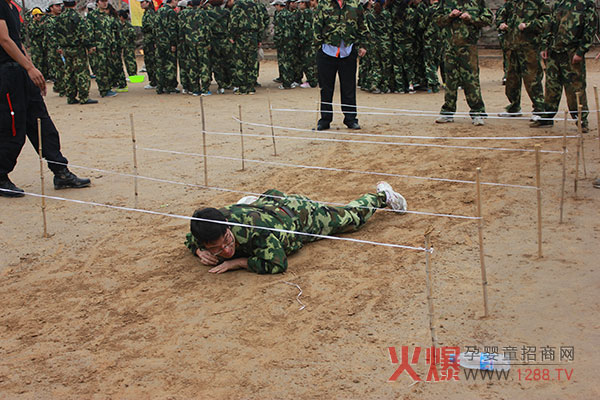 �����c�F꠵�����J�R