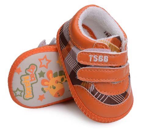 ��ʹ֮���Ứ��+PU�׃��W(xu��)��Ь��ɫ