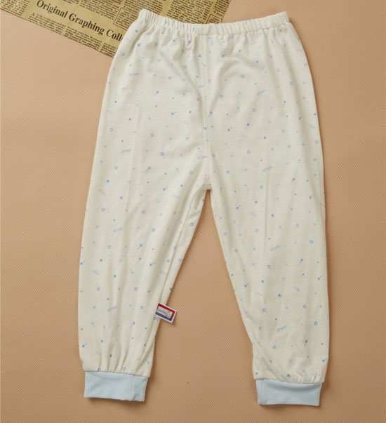 ��ɫС�~����̿�װ׆���M�������چΗlѝ