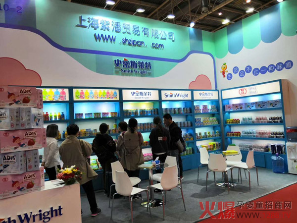 ���ˡ�ʷ��˹�R�ص�Ʒ�����ྩ��չ ������ζС��ʳ����Ȧ��