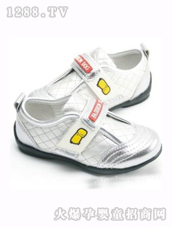 �H�H���׃����eЬ