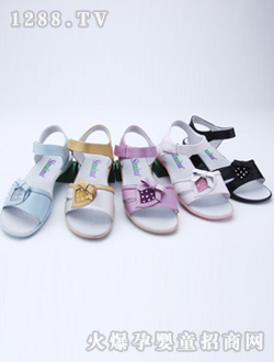 ˹�˼{�r��ŮͯЬ