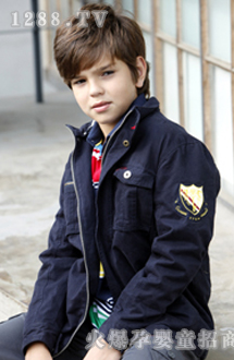 ���{ɫ����