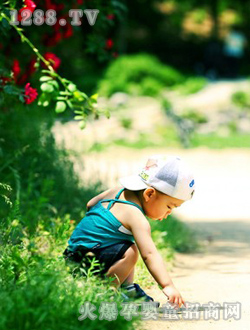 �H�H��ؐͯ��zӰС·��