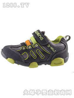 �͵����e�\(y��n)��(d��ng)ͯЬ��ɫ�Gɫ