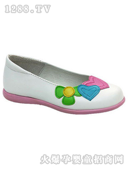 ���ǰ�ɫͯЬ