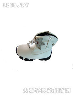 ���ǰ�ɫͯЬ