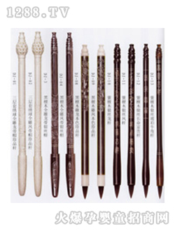 ʥ�۾þ���ɫ��ë�P