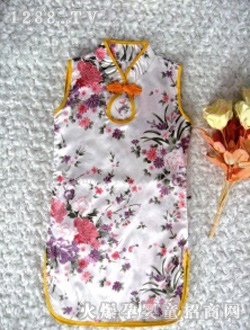 ��ͯ�{��ɫͯ�b����