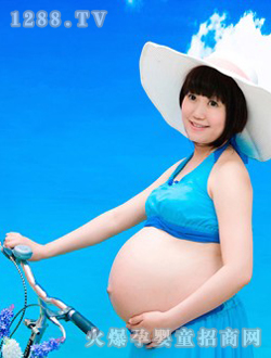 童話(huà)世界可愛(ài)的孕媽媽