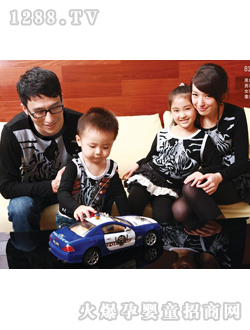 �۞���ɫ�H�Ӵ��b