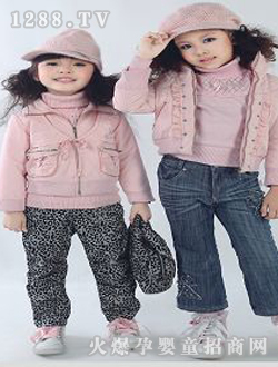 �옷(l��)6+1Ůͯ�r(sh��)�ж��b