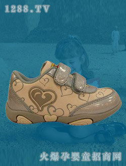 ������ɫ�r��ͯЬ