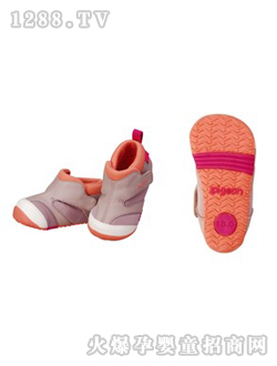 �ڶ��A�Ό����W��Ь