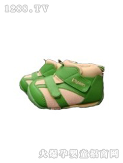 �����A�Ό����W��Ь�Gɫ