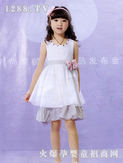 �{ɫ���`��ɫ�B��ȹ