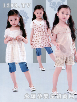 �{ɫ���`�r�����b