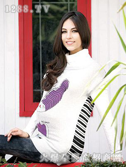 �Є��˰�ɫ�ЋD�b