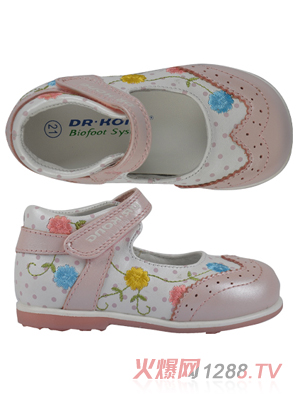 ����ʿ�׃��W(xu��)��ЬС�C��ƤЬ